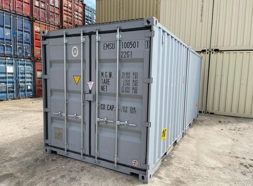 20ft Standard Containers - Image 5
